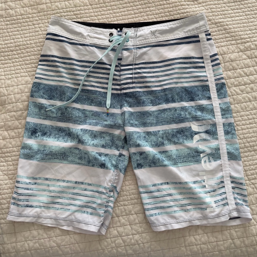 Hurley Men’s Blue Striped Swim Trunks - Size 30